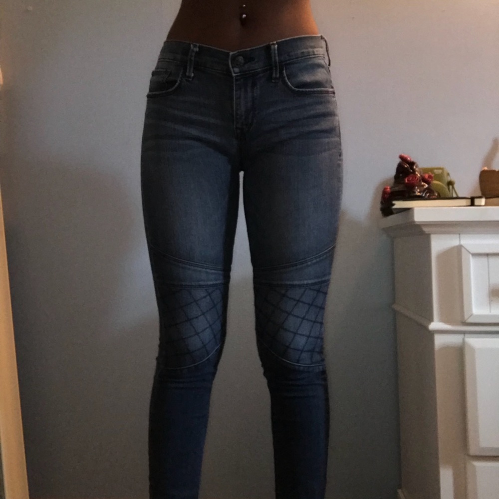 DETAILED EXPRESS JEANS